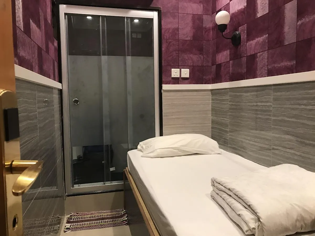 Guest house Just Inn On Nathan Road Hong Kong
